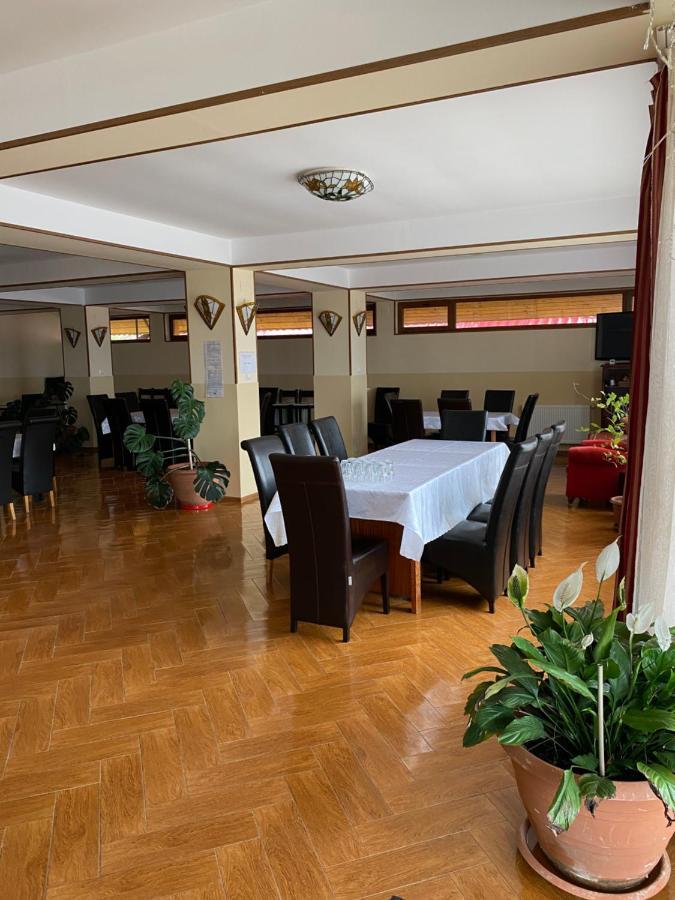 Pensiunea Zimbru Rânca Exterior foto